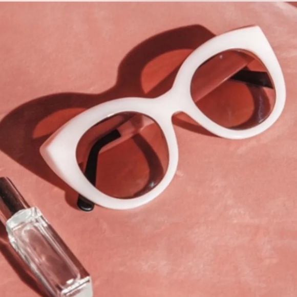 Amuse Society D’blanc Sunglasses Milky Blush Pink Retro Inspired Cat Eye Italian main image 7